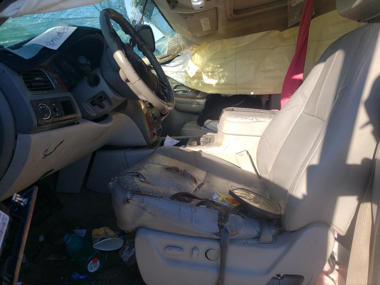 2007 Chevrolet Suburban C1500 - Image 7