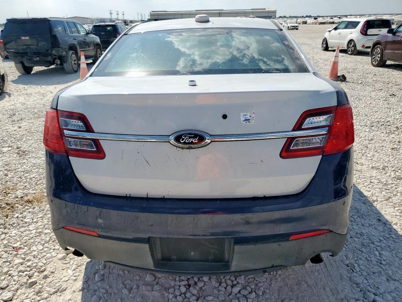 2013 Ford Taurus - Фото 6