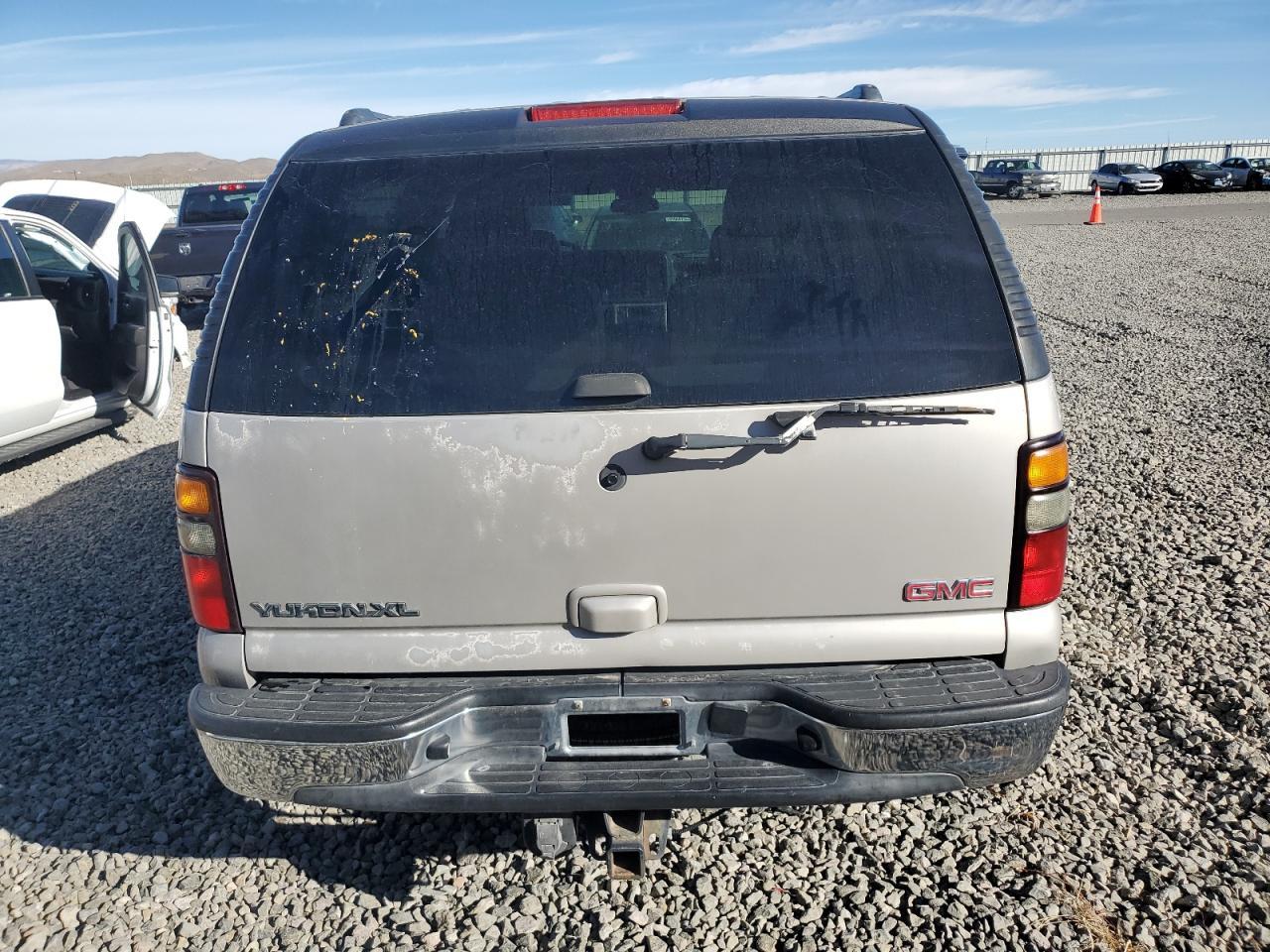 2006 GMC Yukon Xl C1500 - Фото 6