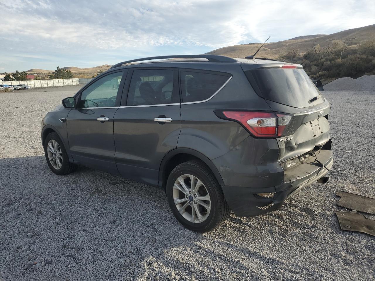 2018 Ford Escape Se - Фото 2