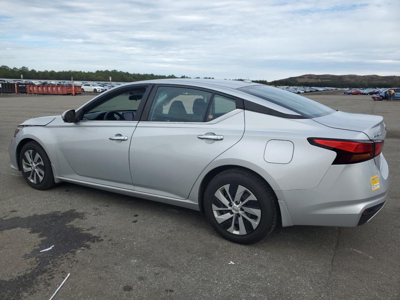 2020 Nissan Altima S - Image 2