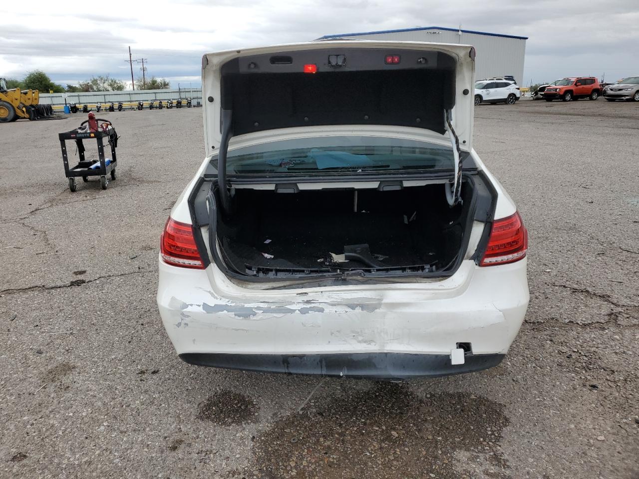 2014 Mercedes-Benz E 350 4Matic - Фото 6