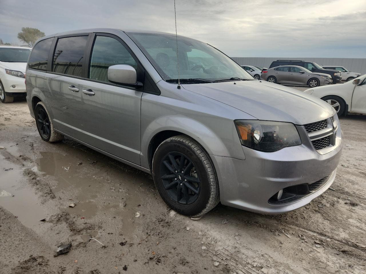 2019 Dodge Grand Caravan Gt - Image 4
