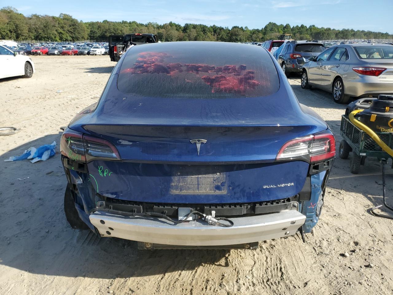 2019 Tesla Model 3 - Фото 6