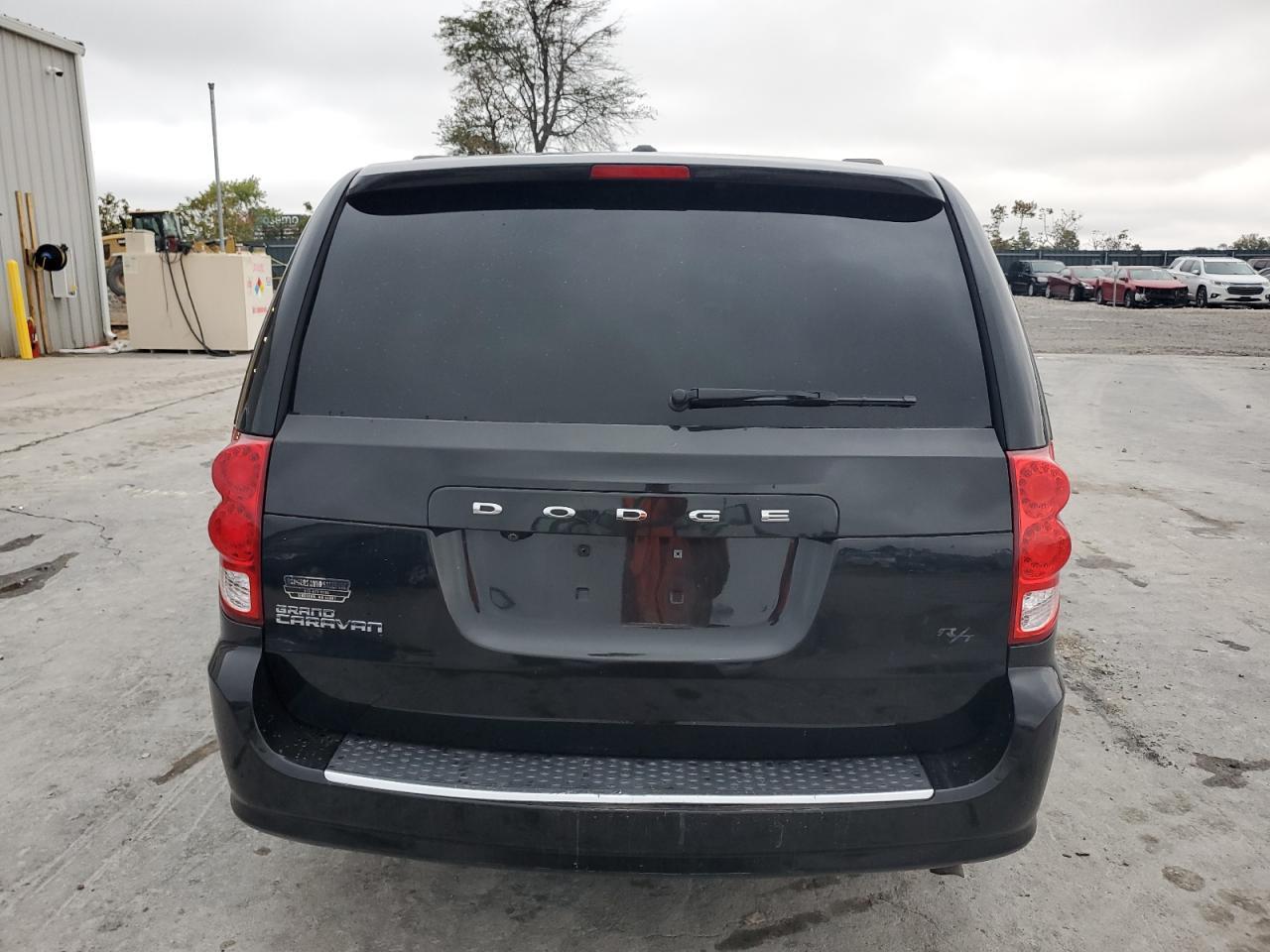 2016 Dodge Grand Caravan R/T - Фото 6