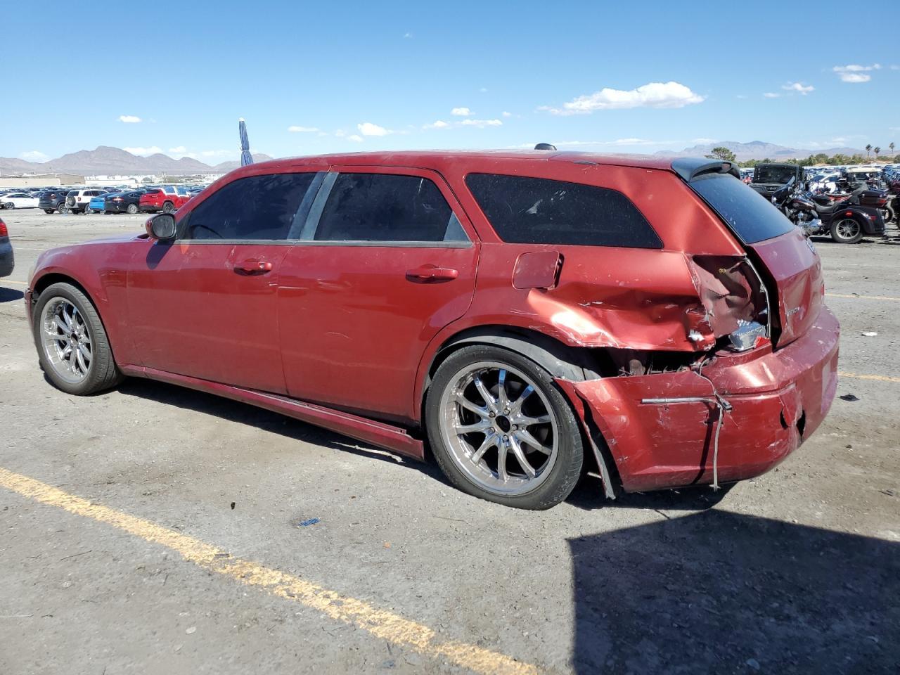 2005 Dodge Magnum Sxt - Image 2