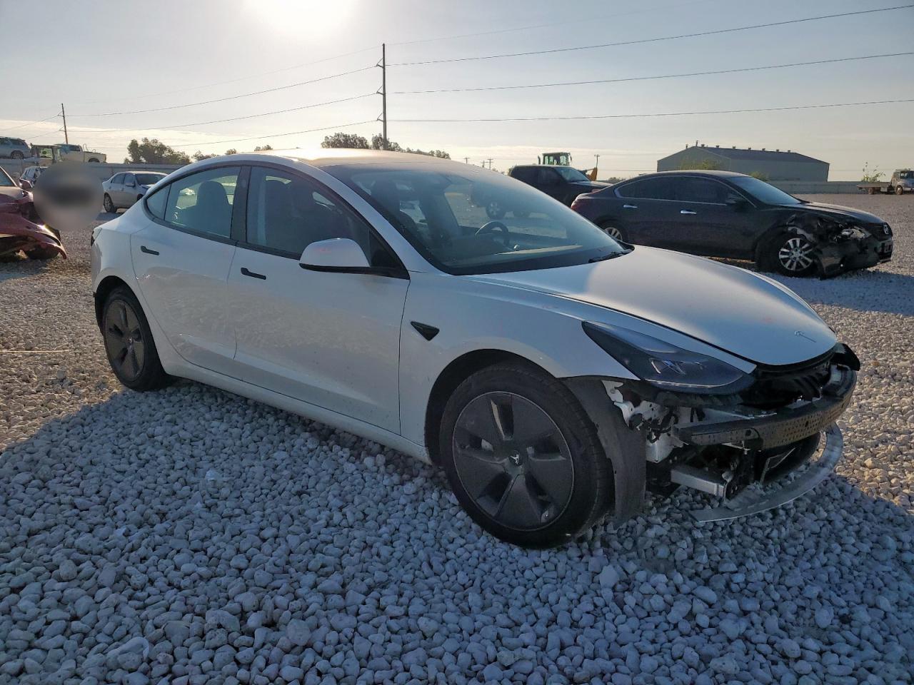 2022 Tesla Model 3 - Фото 4