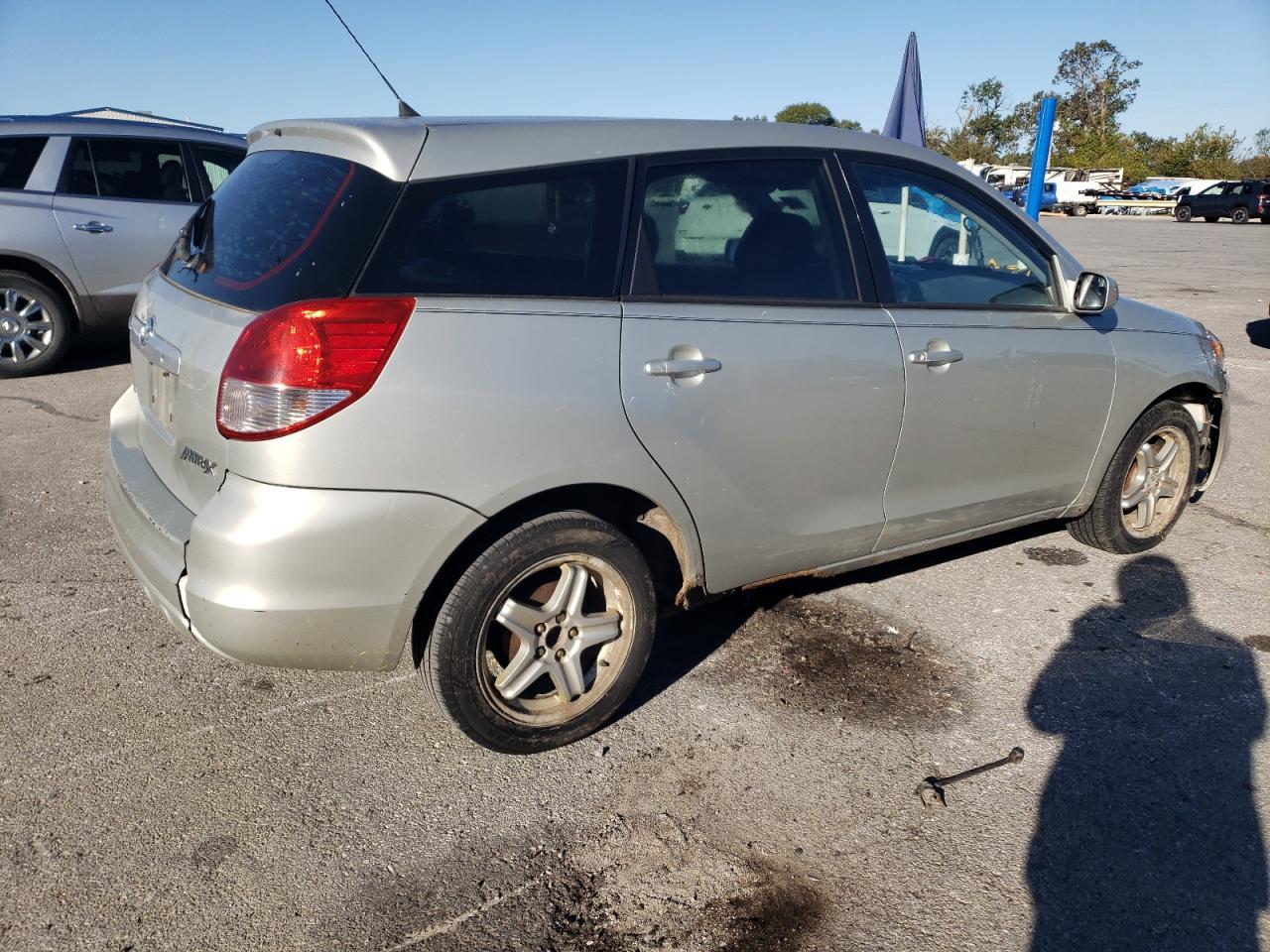 2004 Toyota Corolla Matrix Xr - Image 3