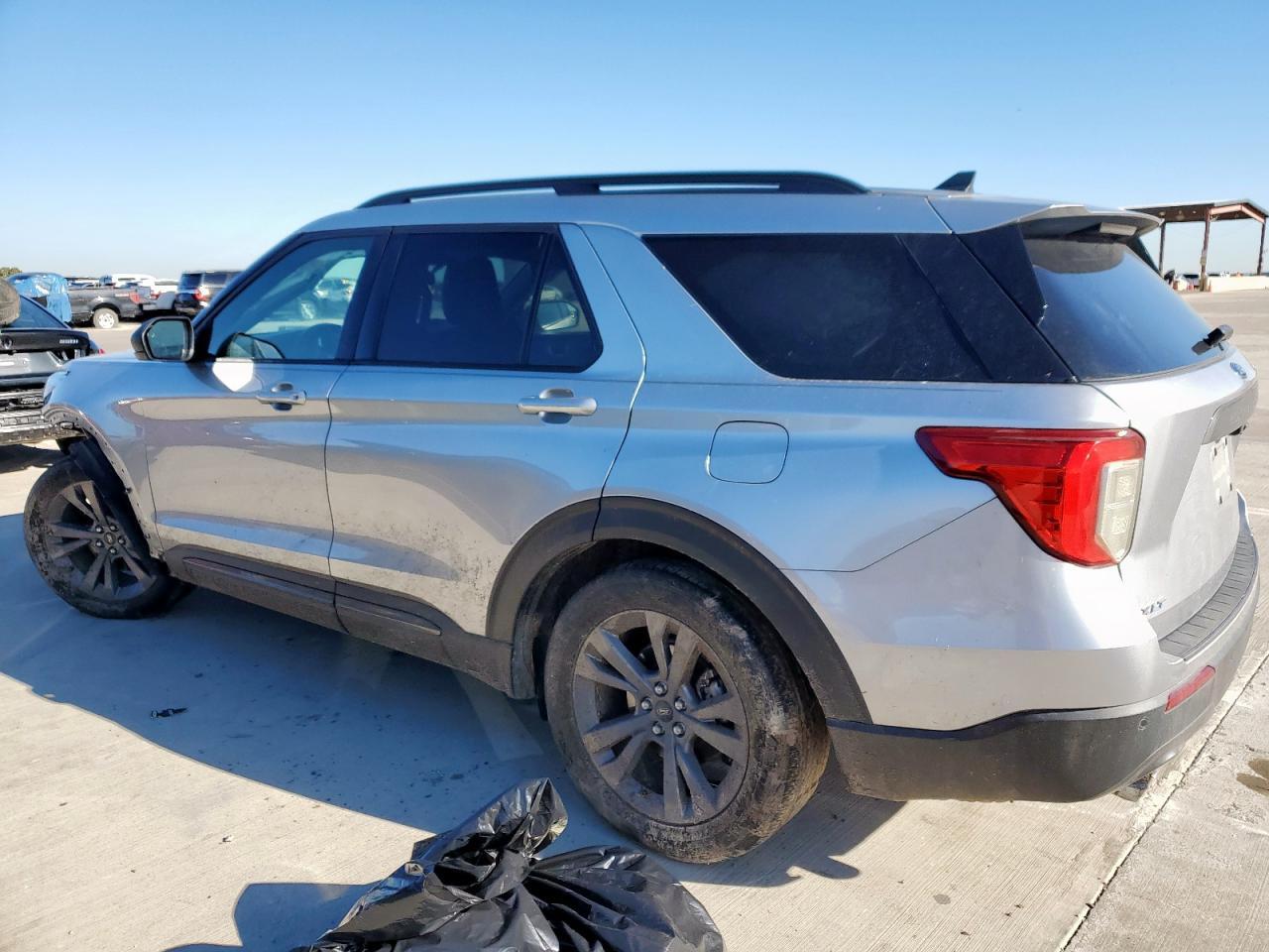 2021 Ford Explorer Xlt - Фото 2