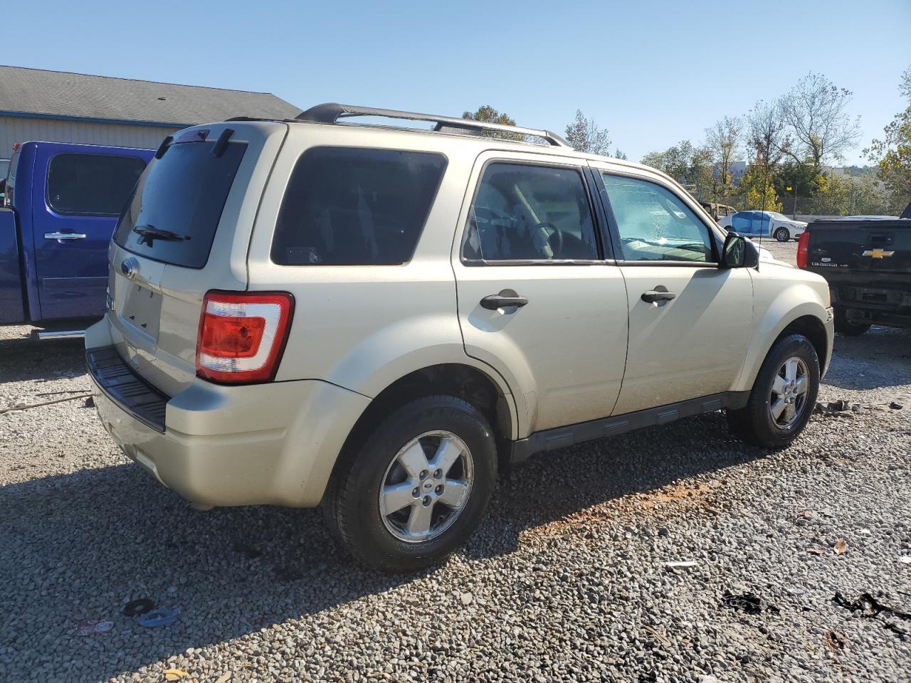 2011 Ford Escape Xlt - Фото 3