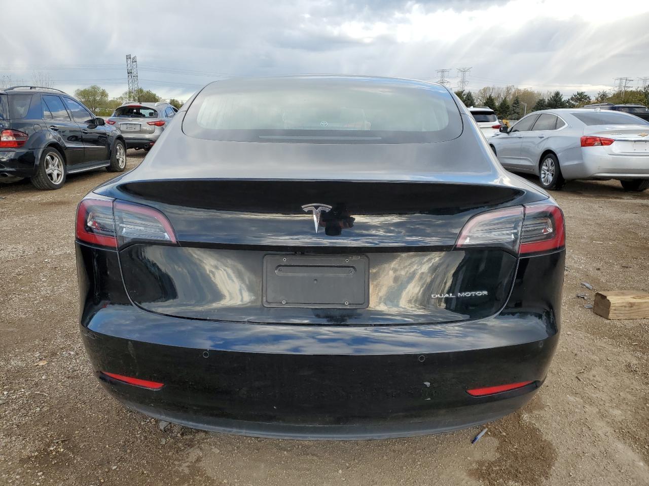 2018 Tesla Model 3 - Image 6