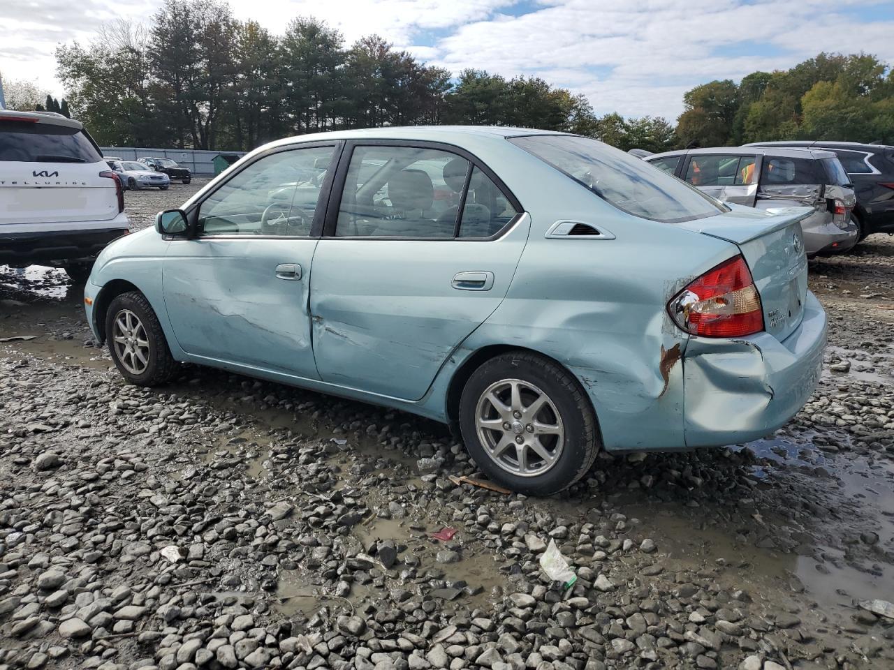 2003 Toyota Prius - Image 2