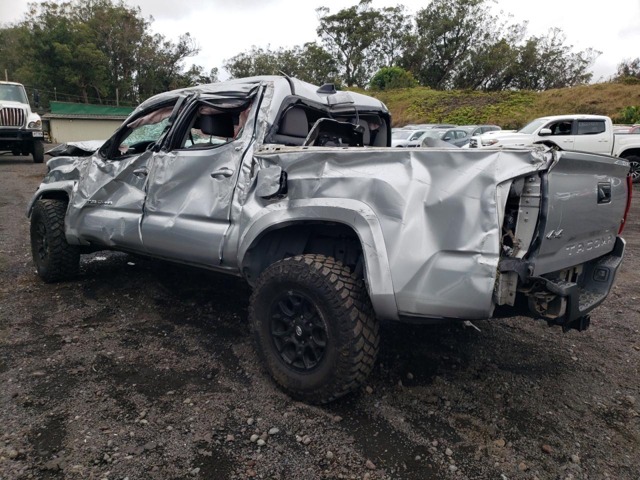 2022 Toyota Tacoma Double Cab - Фото 2