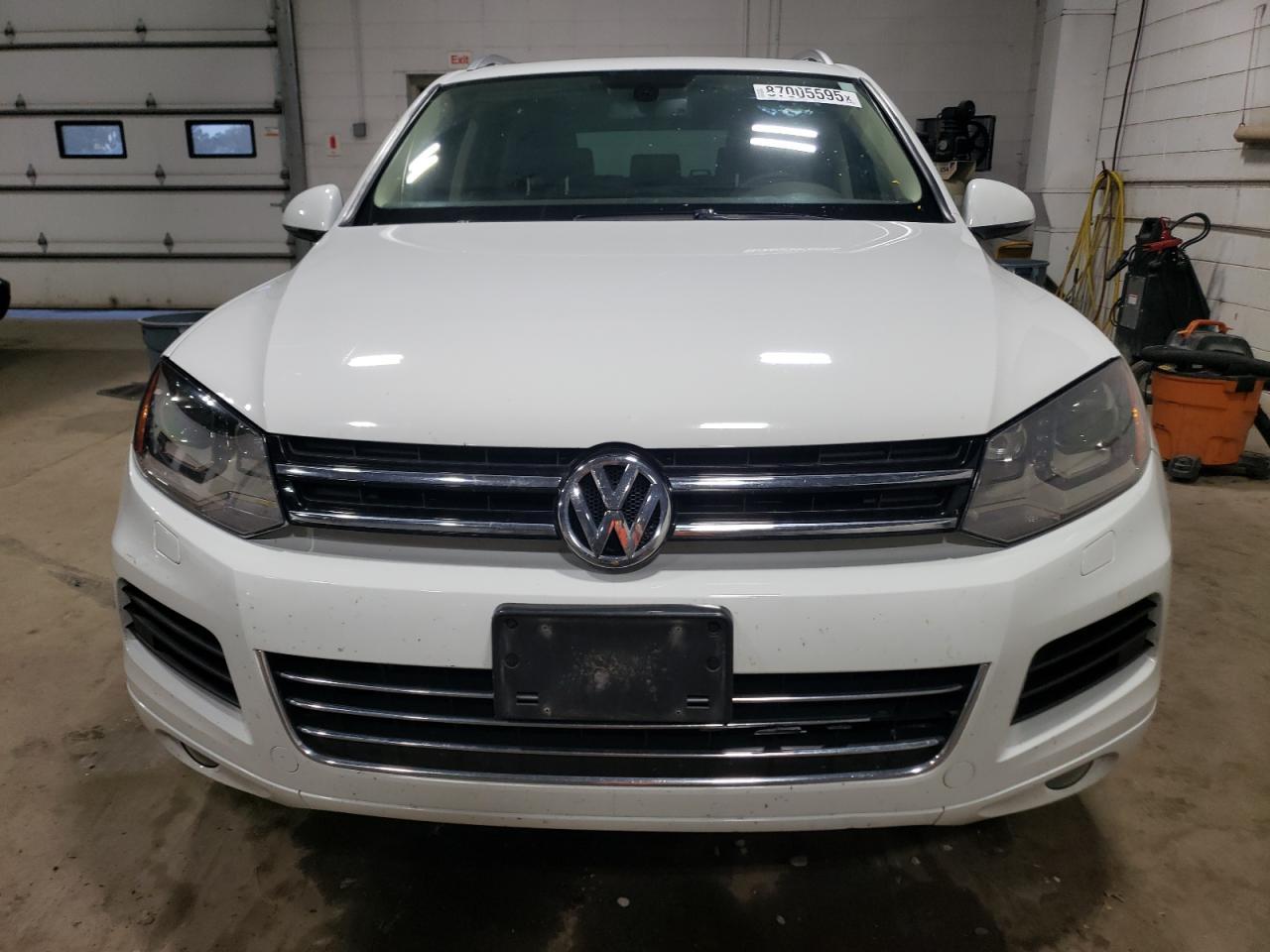 2013 Volkswagen Touareg V6 - Фото 5