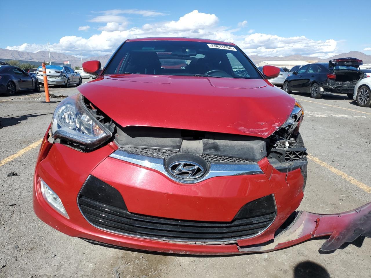 2016 Hyundai Veloster - Фото 5