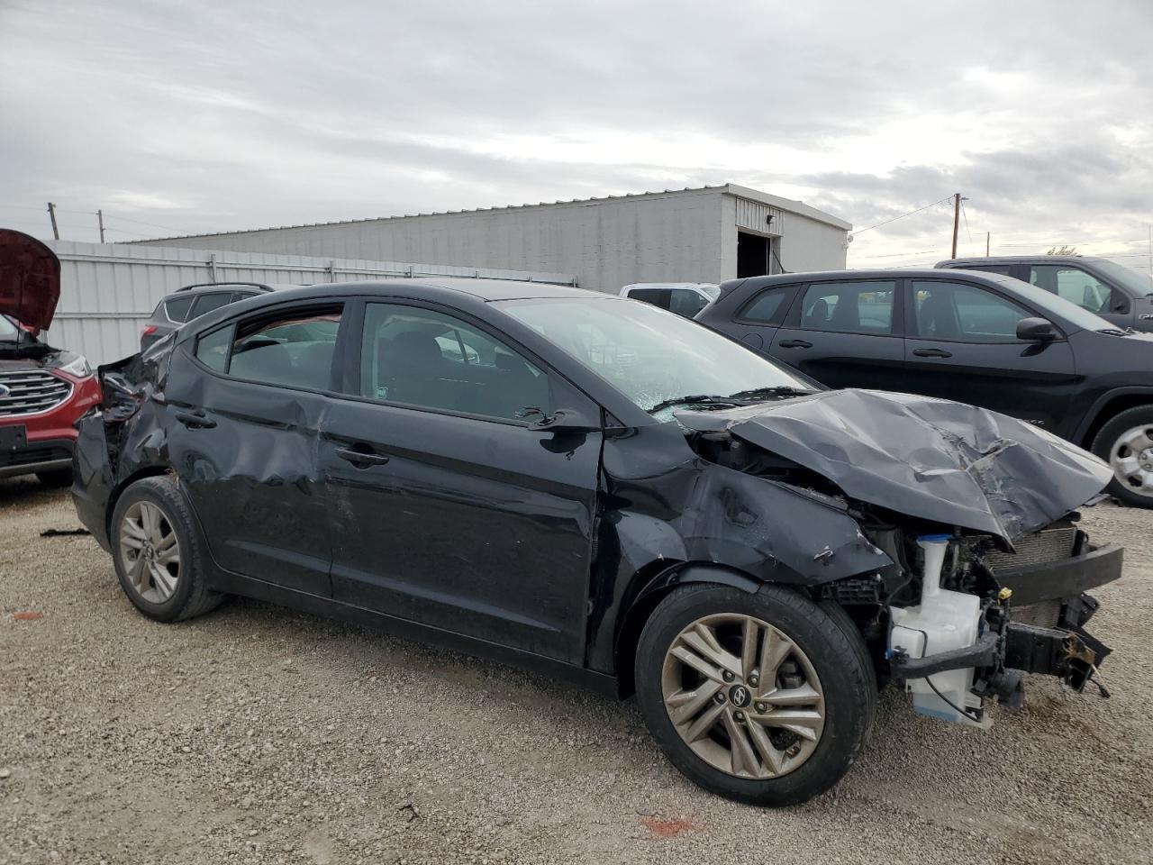 2019 Hyundai Elantra Sel - Фото 4