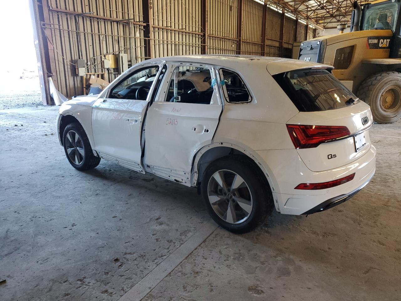 2025 Audi Q5 Premium 40 - Image 2