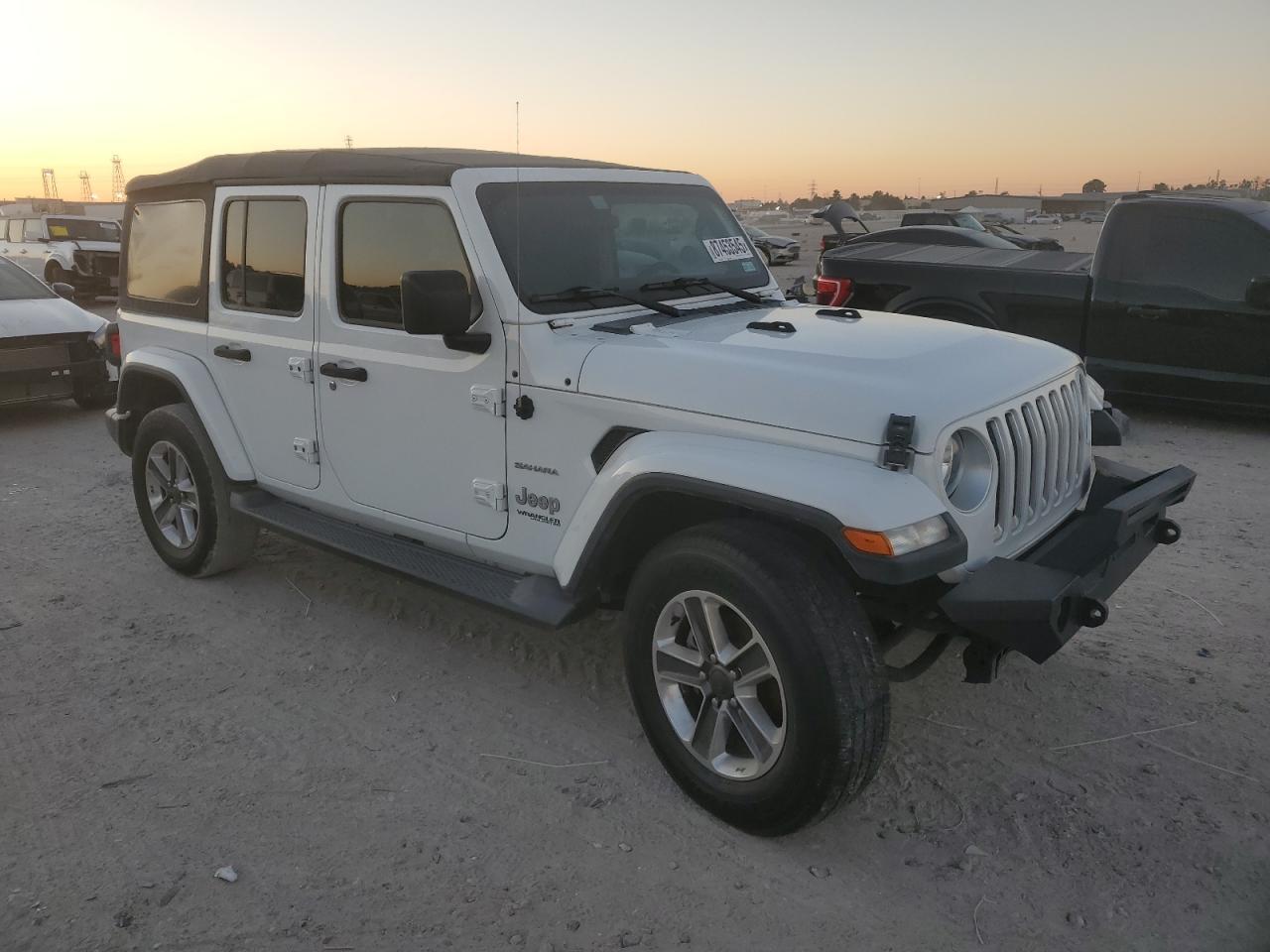 2020 Jeep Wrangler Unlimited Sahara - Фото 4