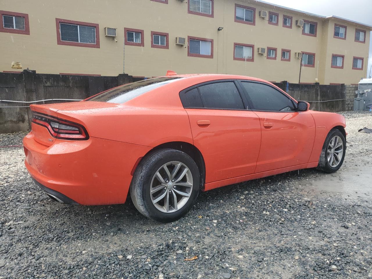 2016 Dodge Charger Sxt - Фото 3
