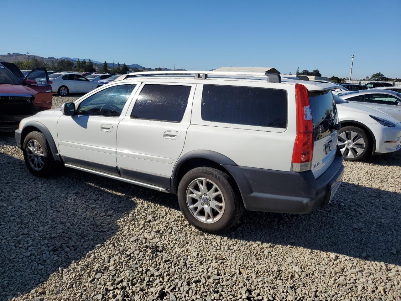 2007 Volvo Xc70 - Image 2