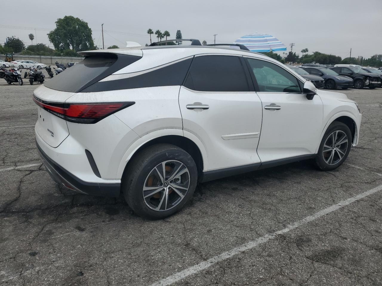 2023 Lexus Rx 350H Base - Image 3