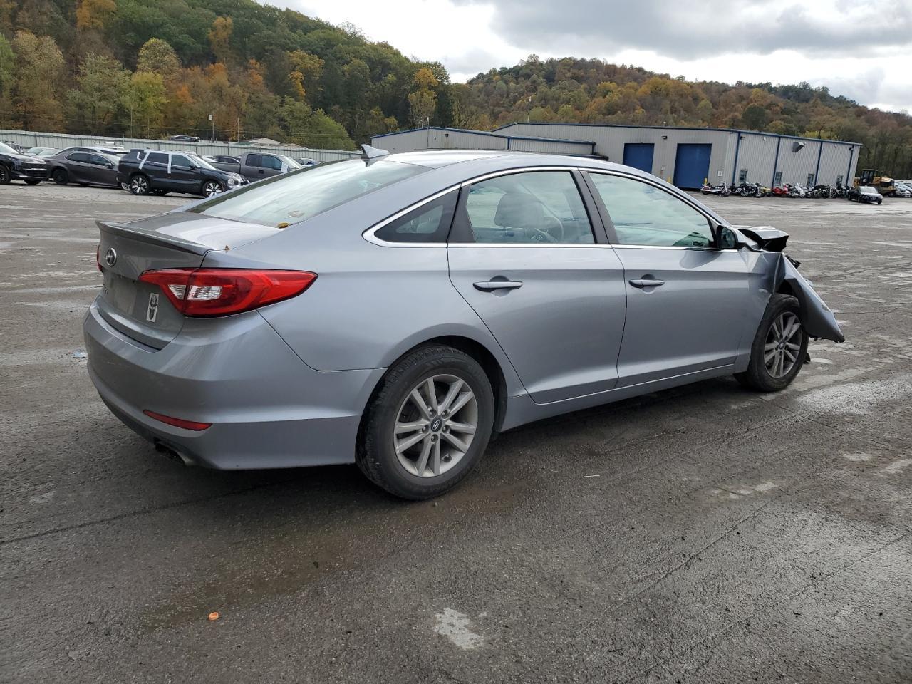 2017 Hyundai Sonata Se - Фото 3
