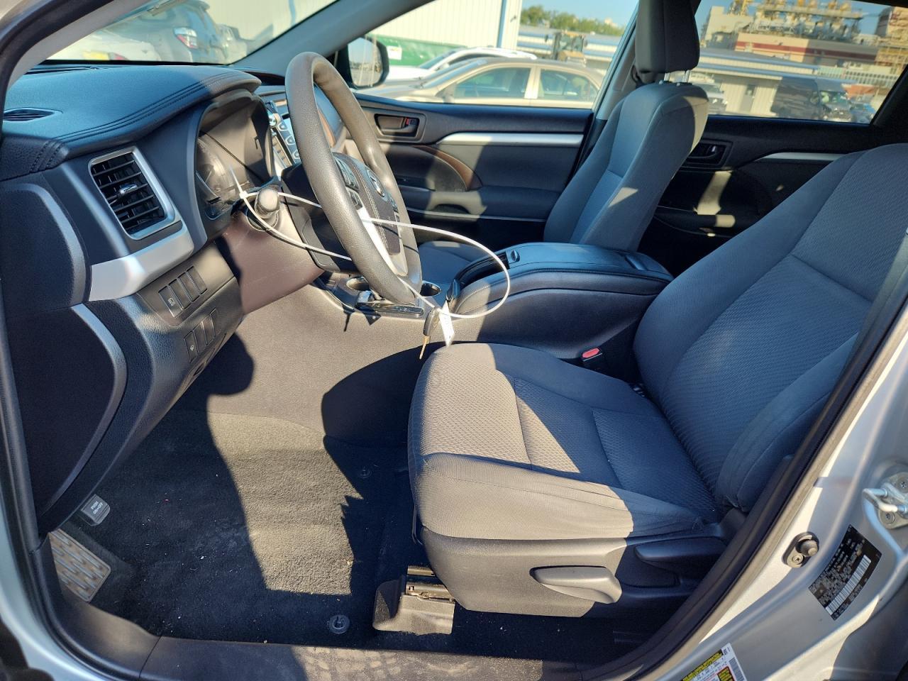 2019 Toyota Highlander Le - Image 7