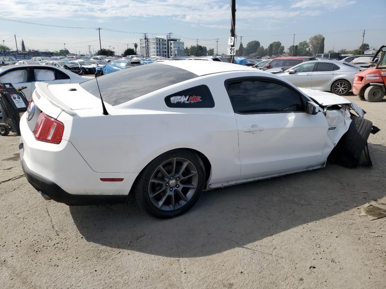 2012 Ford Mustang - Фото 3