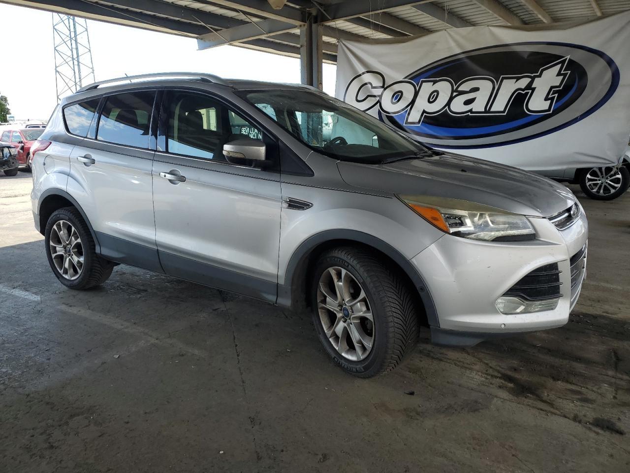2015 Ford Escape Titanium - Image 4