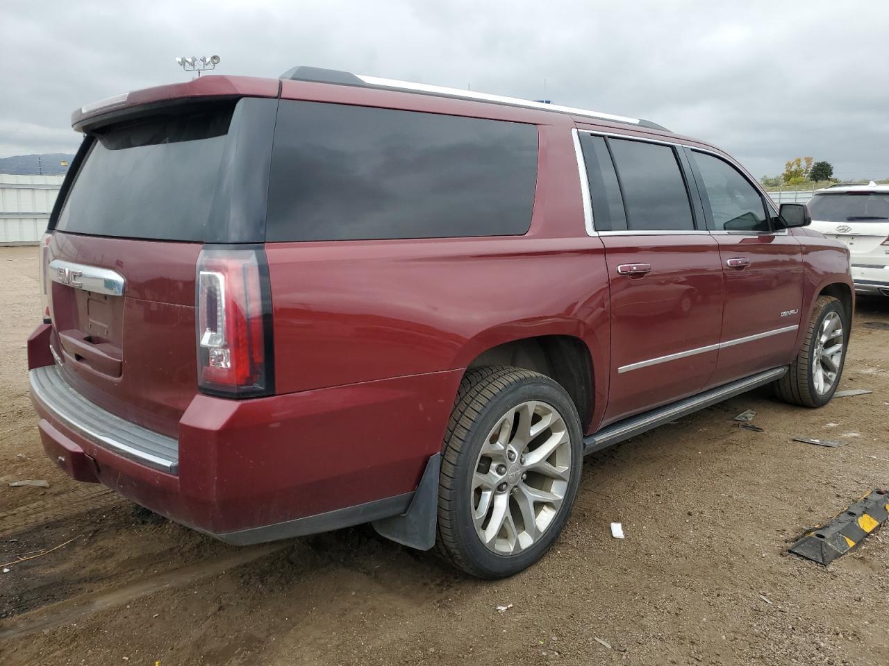 2017 GMC Yukon Xl Denali - Фото 3