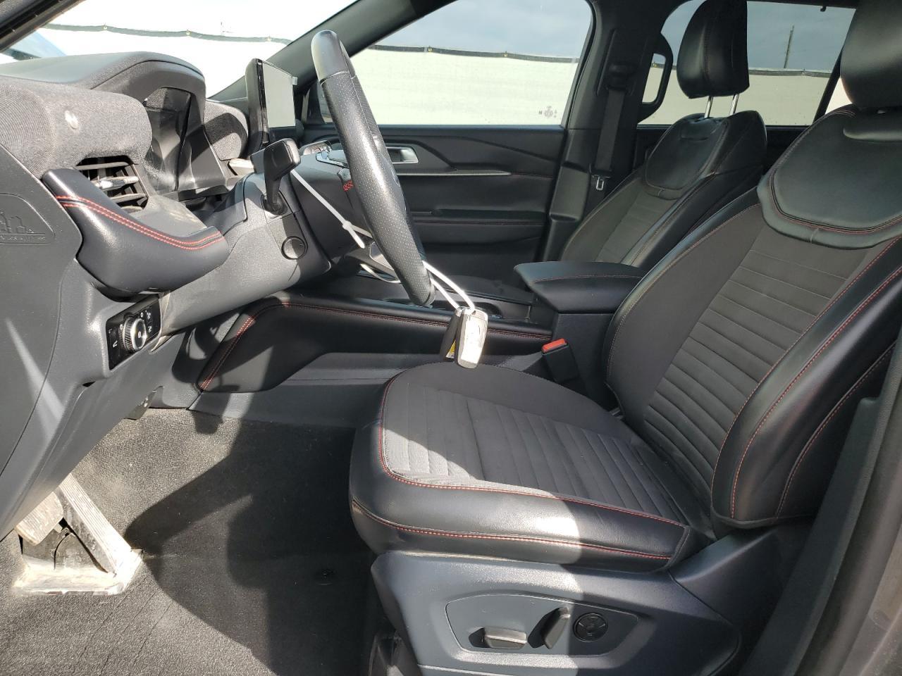 2025 Ford Explorer St-Line - Фото 7