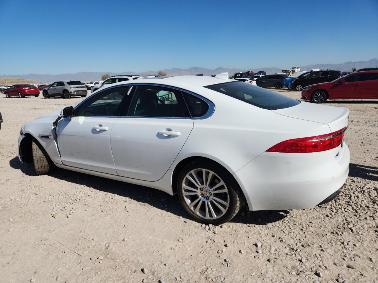 2019 Jaguar Xf Prestige - Image 2