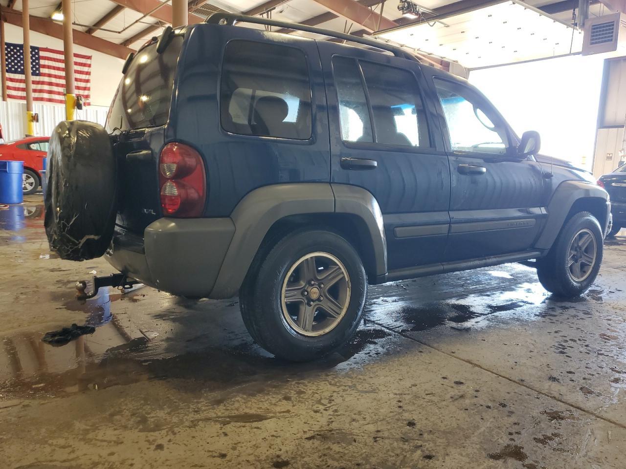 2005 Jeep Liberty Sport - Фото 3