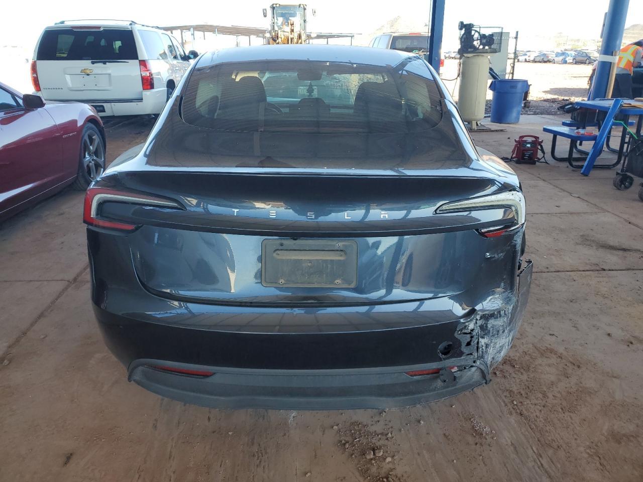 2024 Tesla Model 3 - Фото 6