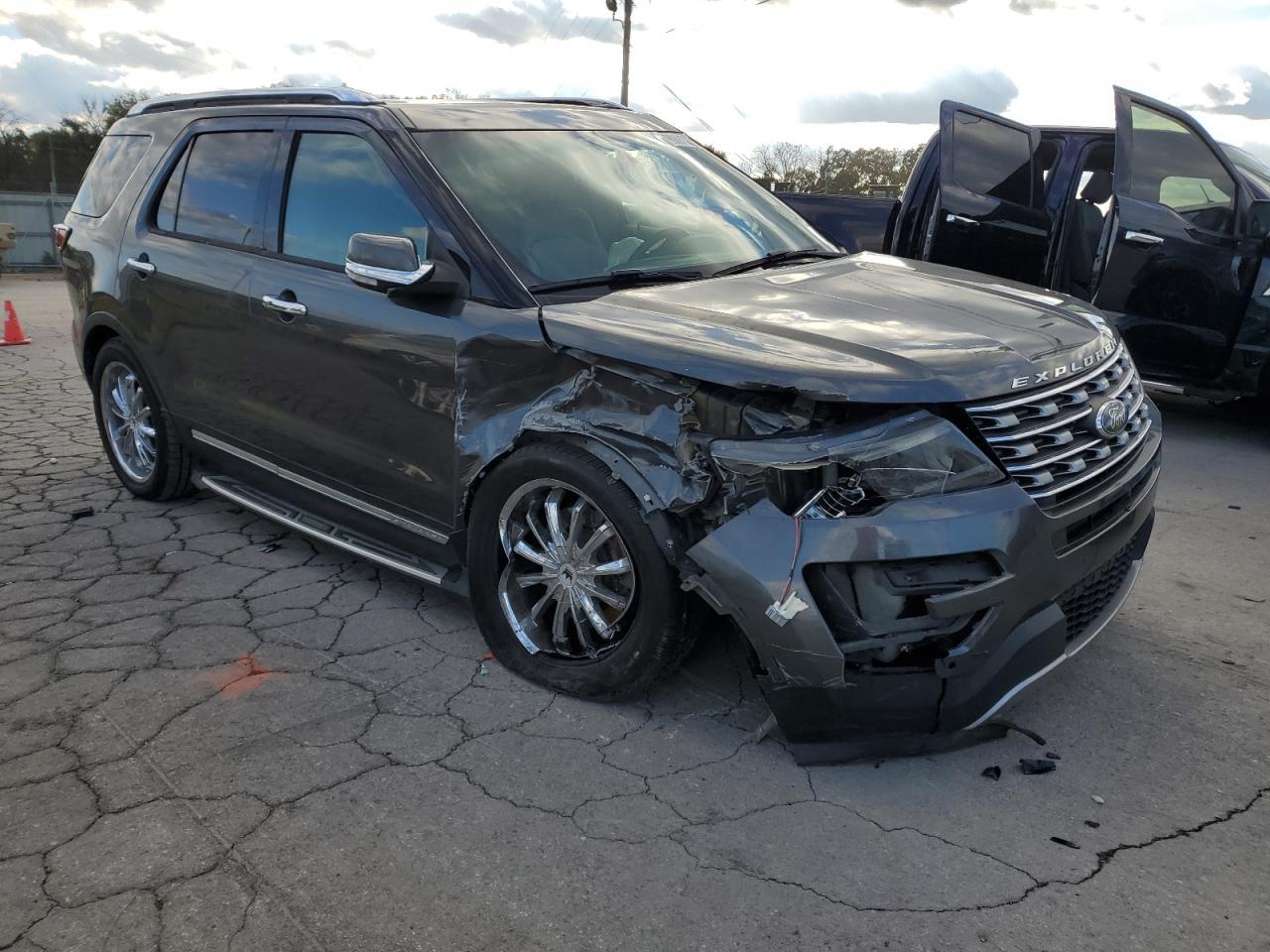2017 Ford Explorer Limited - Фото 4