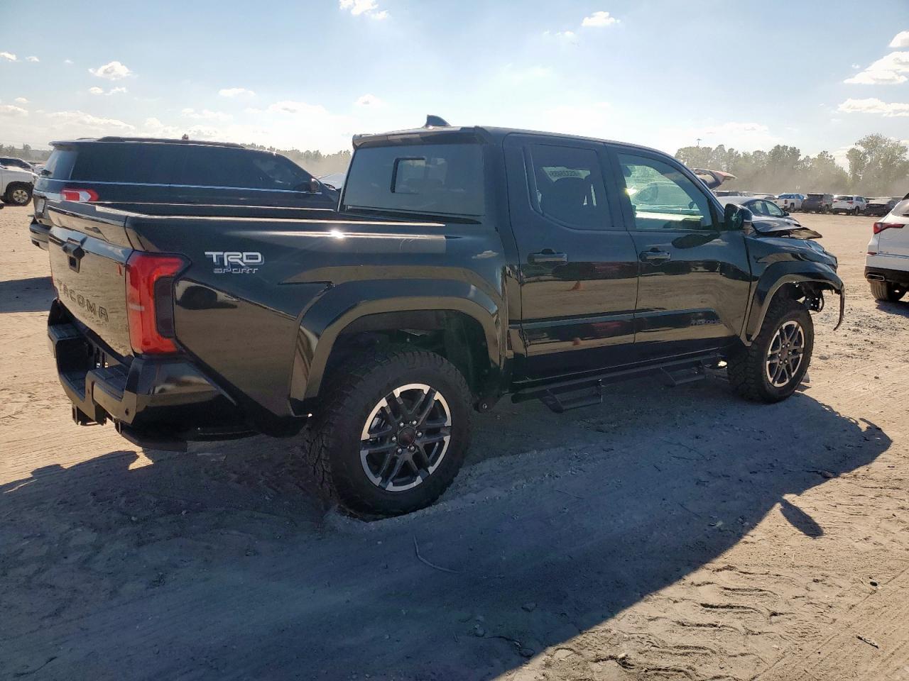 2025 Toyota Tacoma Double Cab - Фото 3