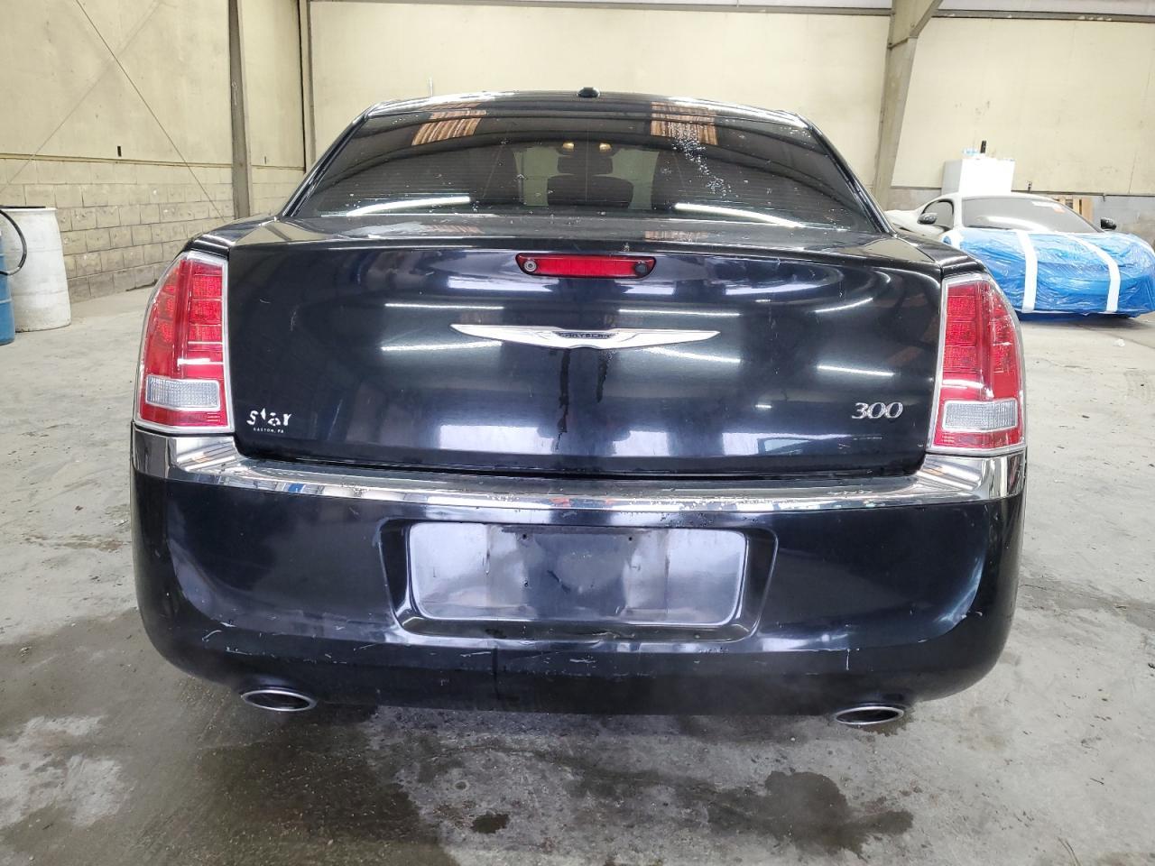 2012 Chrysler 300 Limited - Image 6