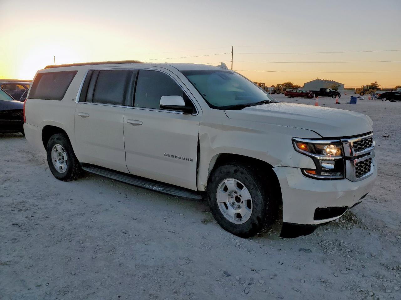 2015 Chevrolet Suburban C1500 Lt - Image 4