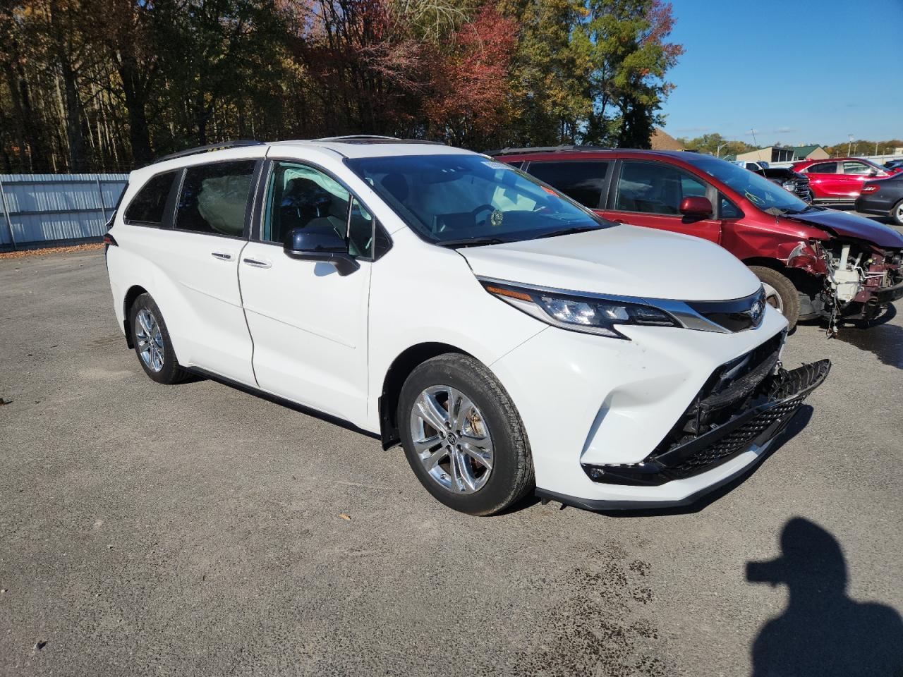 2023 Toyota Sienna Xse - Фото 4