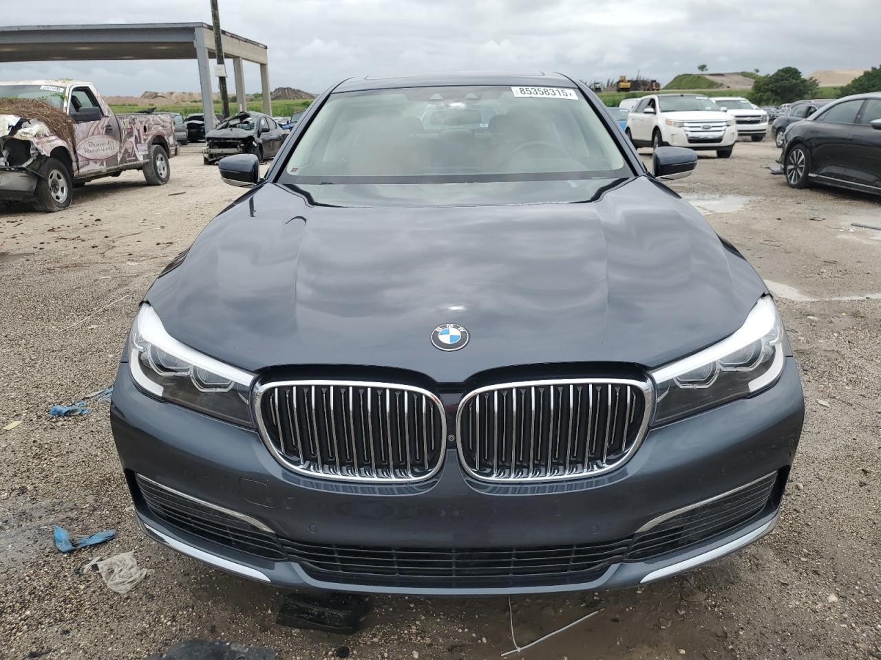 2019 BMW 740 I - Image 5