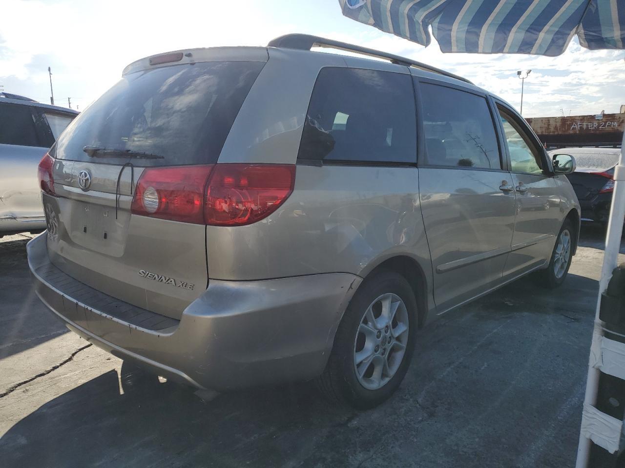 2006 Toyota Sienna Xle - Фото 3