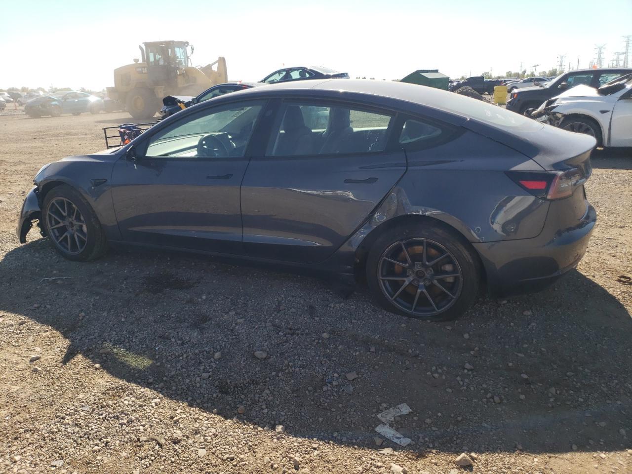 2023 Tesl Model 3 - Фото 2