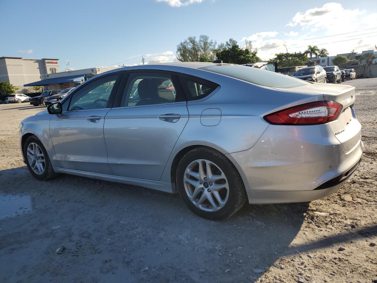 2016 Ford Fusion Se - Фото 2