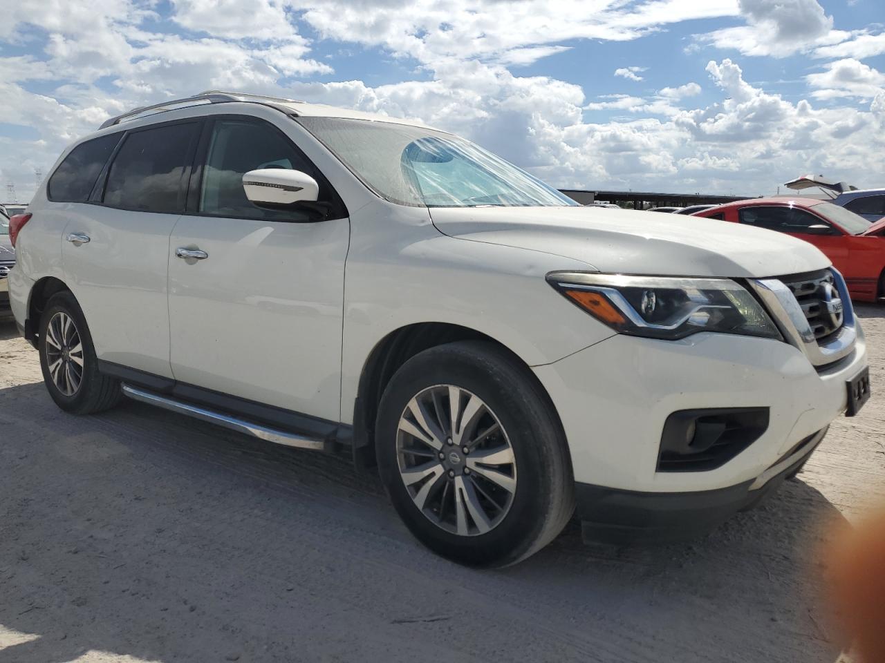 2018 Nissan Pathfinder S - Фото 4