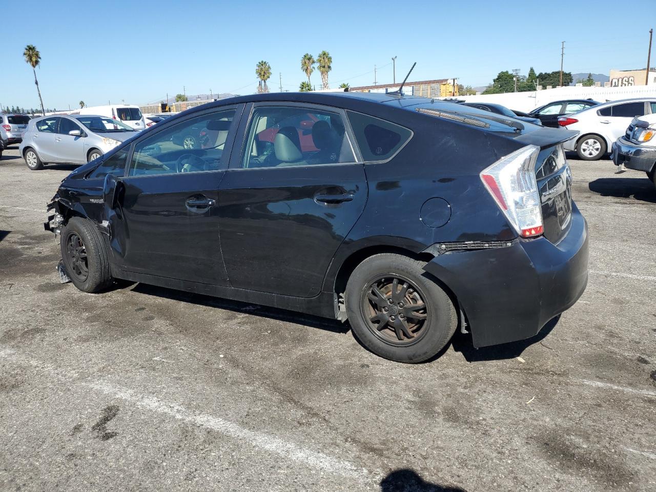 2010 Toyota Prius Iv - Фото 2