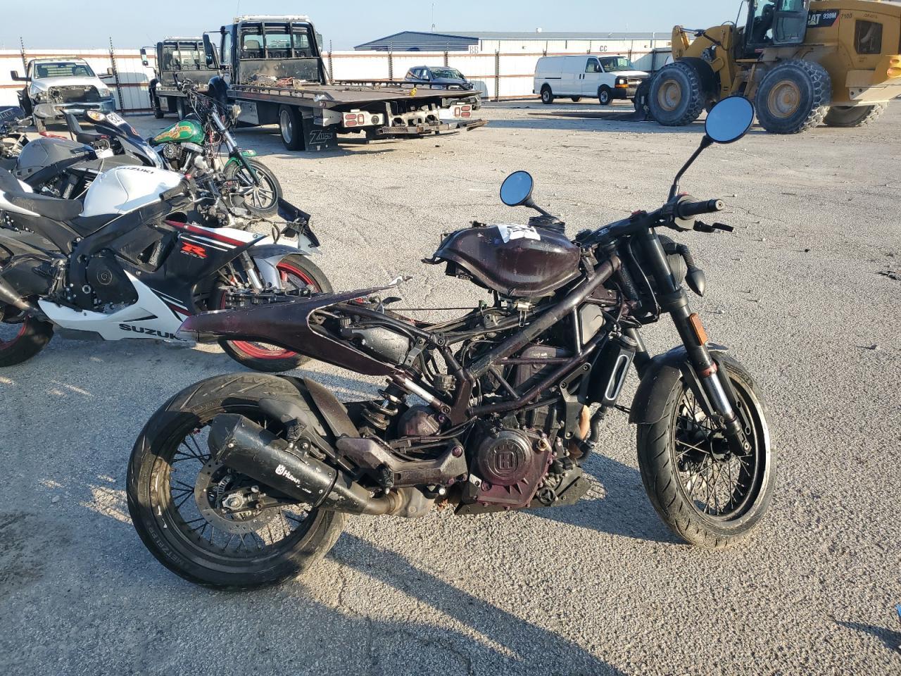 2022 Husq Vitpilen 4
