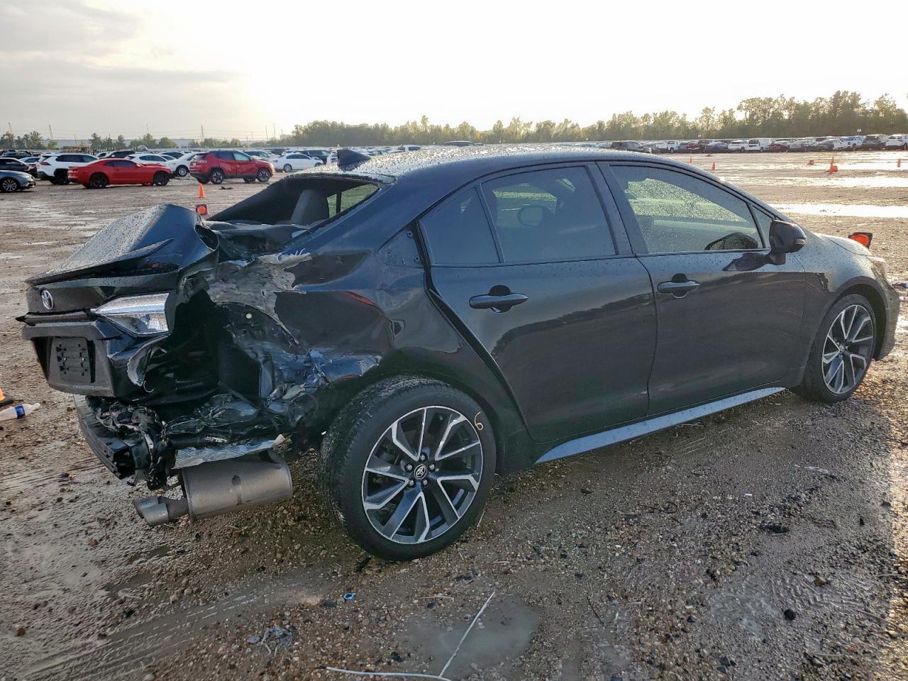 2021 Toyota Corolla Se - Фото 3