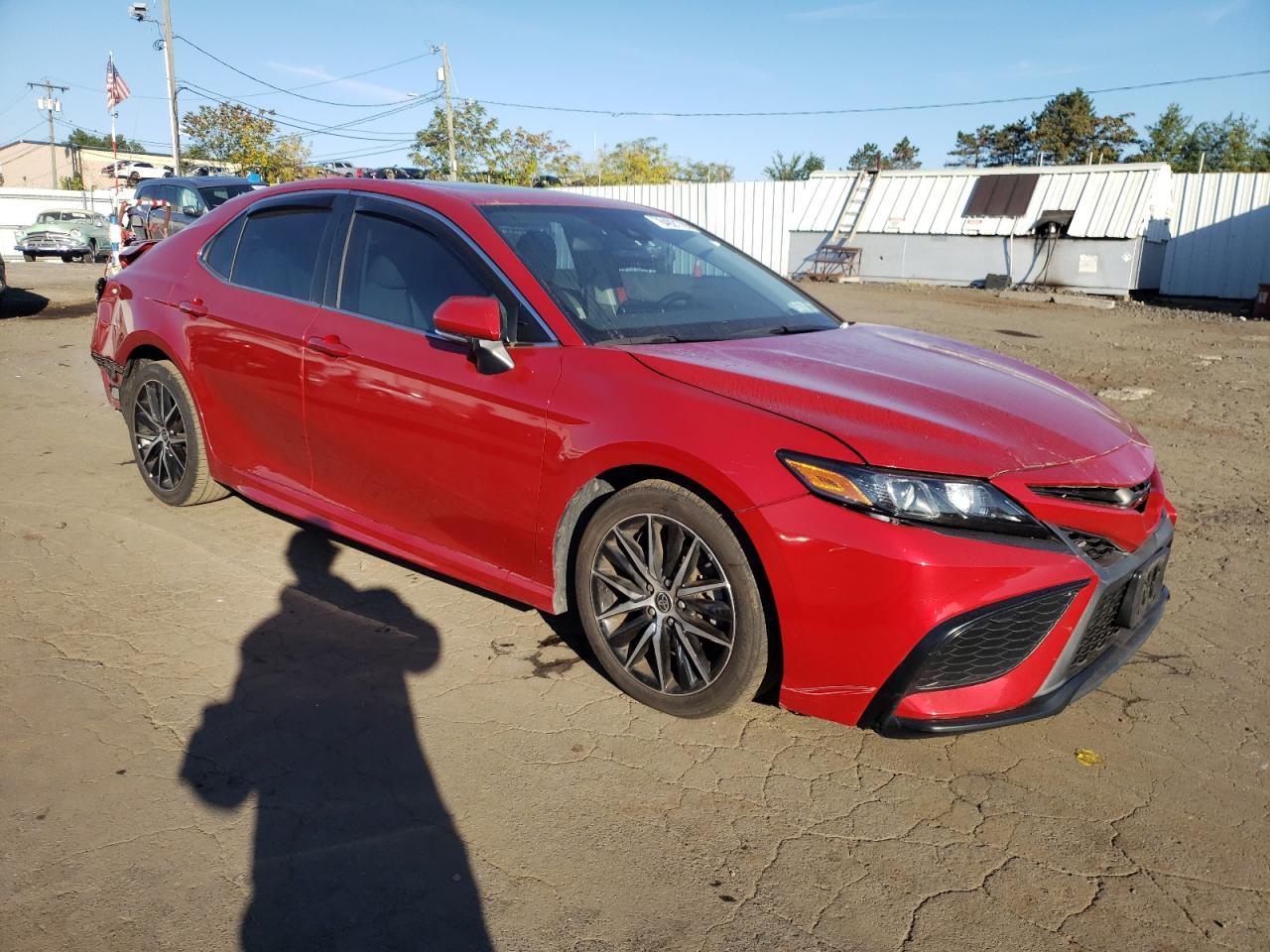 2022 Toyota Camry Se - Фото 4