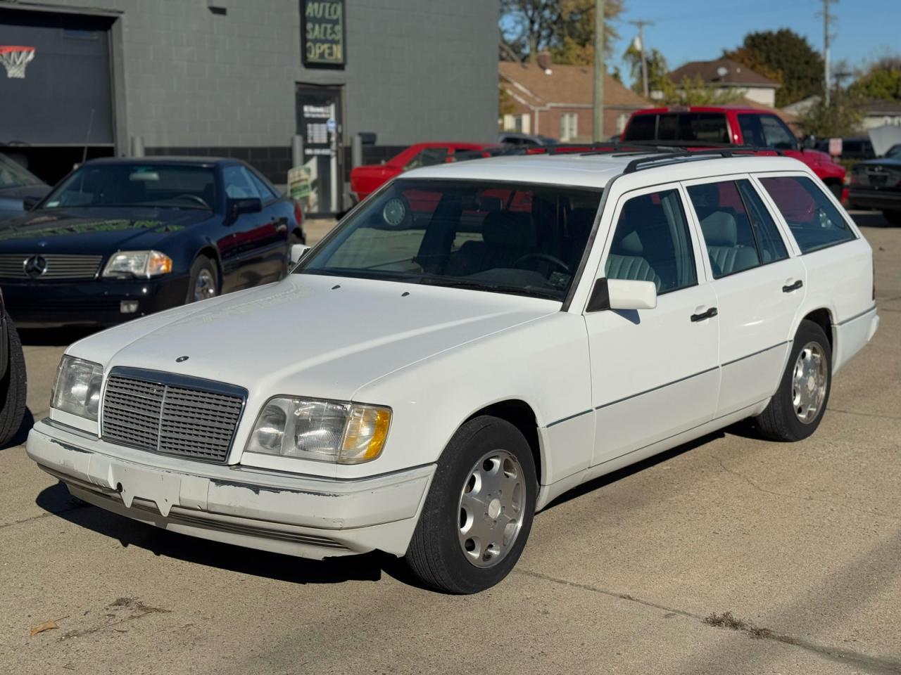 1995 Mercedes-Benz E 320 - Фото 2