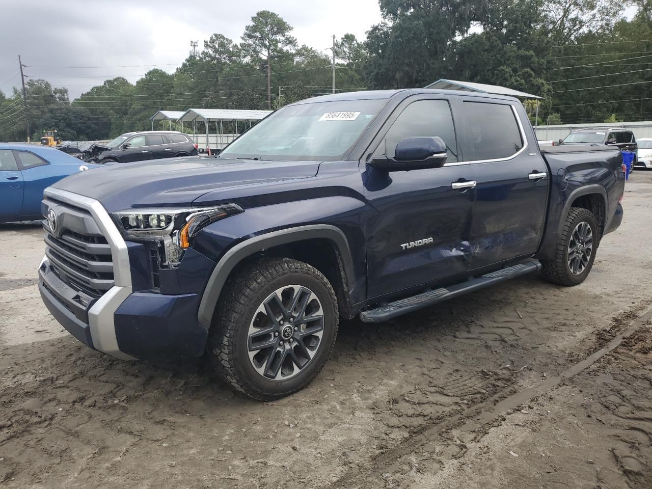 2022 Toyota Tundra Crewmax Limited